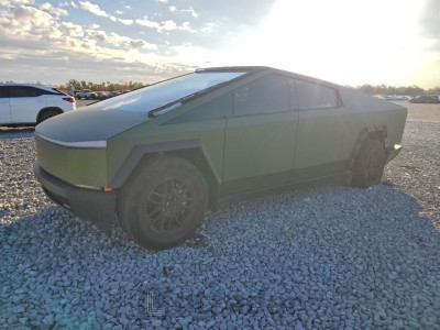 Tesla Cybertruck 2024 7G2CEHEE5RA037930