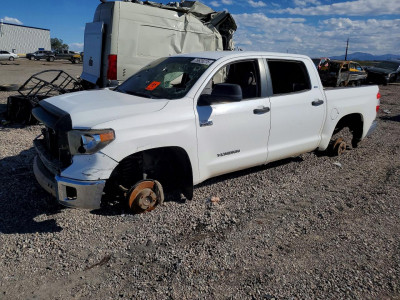 Toyota Tundra 2016 5TFEY5F13GX204210