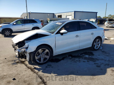 Audi A3 2018 WAUAUGFF8J1068536