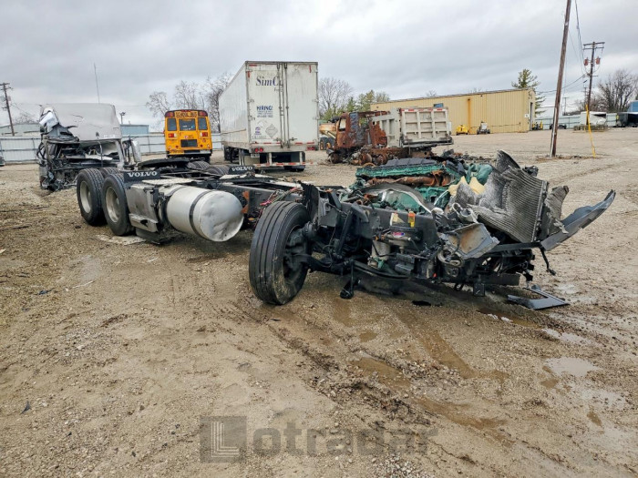 Volvo  2024 VIN 4V4NC9EJ1RN633226