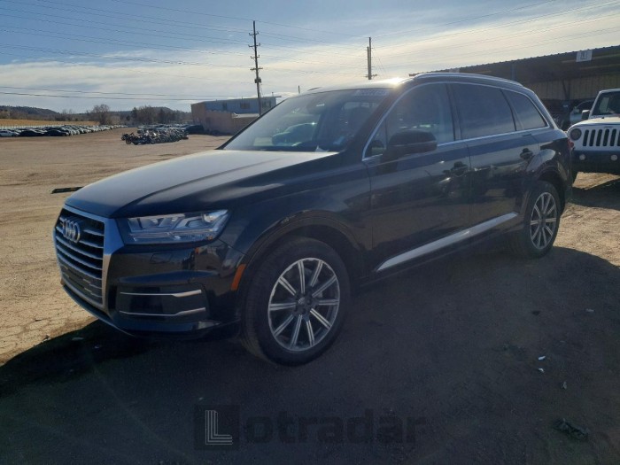 Audi Q7 2017 VIN WA1VAAF75HD030039