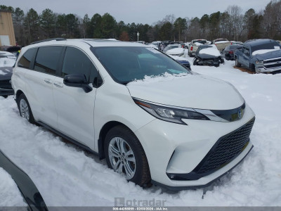 Toyota Sienna 2022 5TDXSKFC4NS059241
