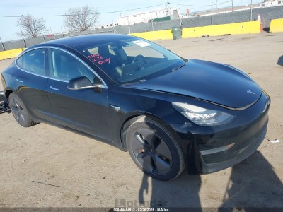 Tesla Model 3 2019 5YJ3E1EAXKF305614