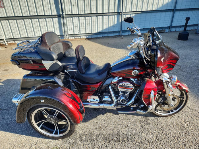 Harley-davidson Tri glide ultra 2022 VIN 1HD1TBH20NB953010