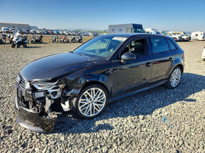 Audi A3 2018 WAUUPBFF4JA071005