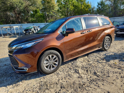 Toyota Sienna 2022 5TDYRKEC4NS093889