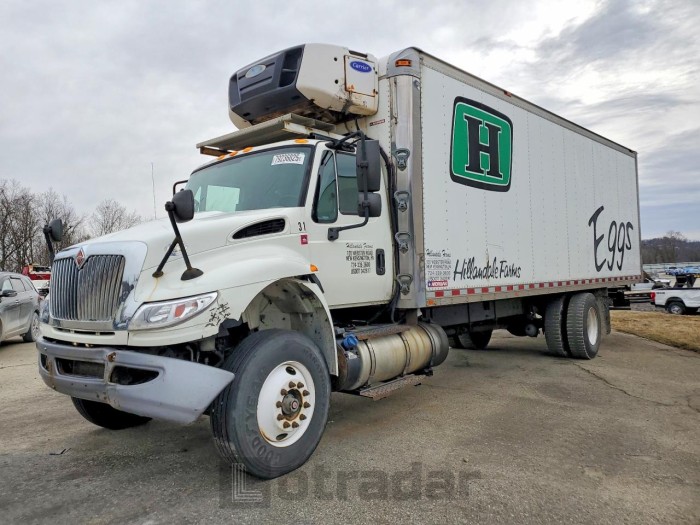 International 4000 series 2016 VIN 3HAMMMML2GL135376