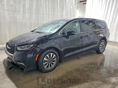 Chrysler Pacifica 2024 2C4RC1S70RR158355