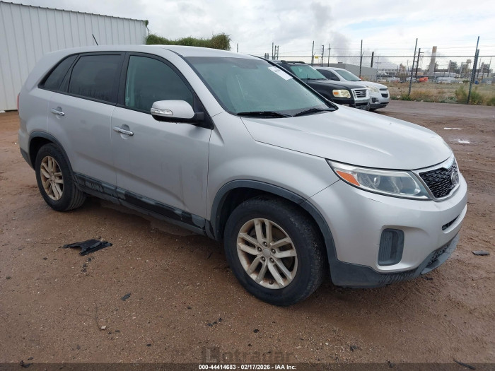 Kia Sorento 2014 VIN 5XYKT4A65EG426178