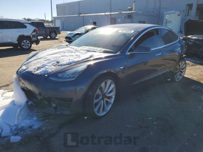 Tesla Model 3 2018 5YJ3E1EB4JF083319