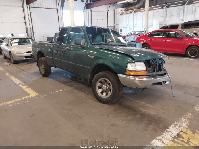 Ford Ranger 2000 VIN 1FTYR14V3YPB27896