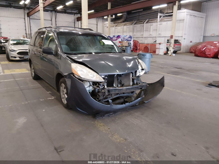 Toyota Sienna 2008 VIN 5TDZK23C08S208570