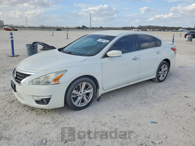 Nissan Altima 2015 1N4AL3AP3FC252430