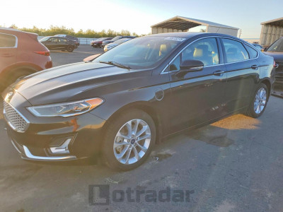 Ford Fusion 2019 3FA6P0SUXKR252255