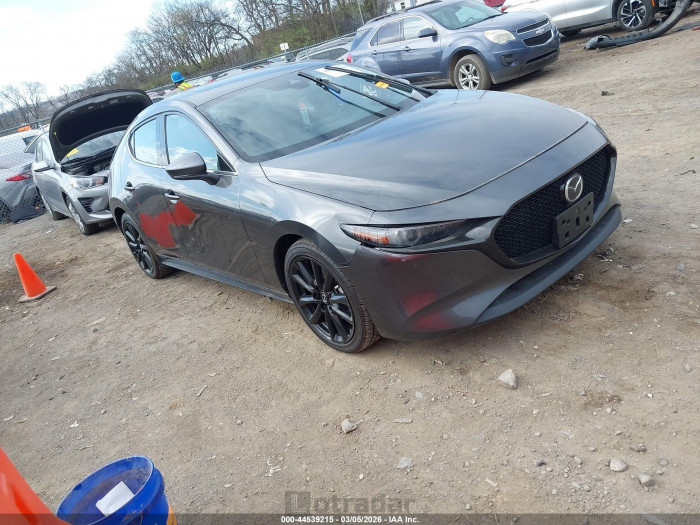 Mazda 3 2022 VIN JM1BPBML0N1522083