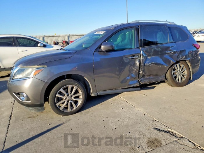 Nissan Pathfinder 2015 VIN 5N1AR2MN9FC688143
