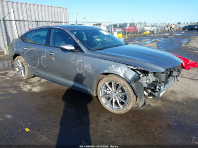 Cadillac Ct5 2024 1G6DP5RK8R0107473