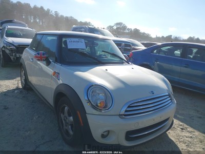 Mini Cooper 2011 WMWSU3C59BT181717