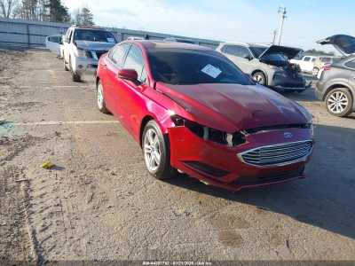 Ford Fusion 2018 3FA6P0HD3JR135445