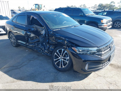 Volkswagen Jetta 2024 3VWBM7BU7RM033476