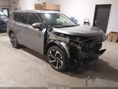 Mitsubishi Outlander 2024 JA4J3WA87RZ042722