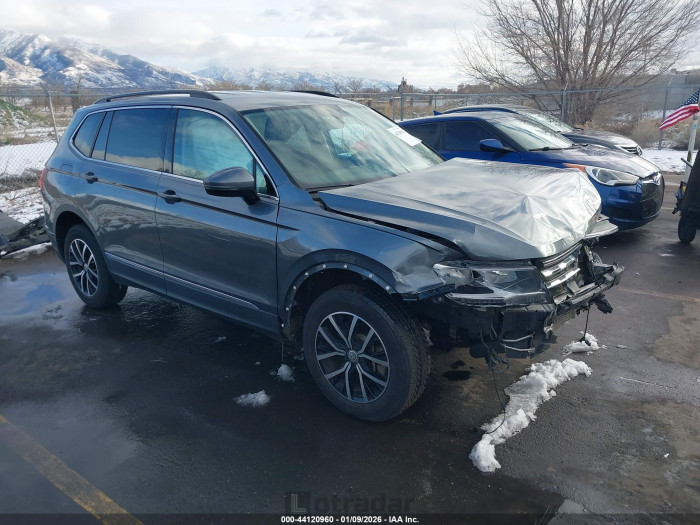 Volkswagen Tiguan 2021 VIN 3VV2B7AX9MM067031