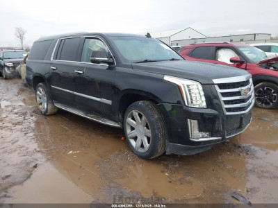 Cadillac Escalade 2018 1GYS4HKJ5JR133216