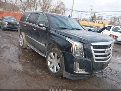 Cadillac Escalade 2018 1GYS4BKJ1JR272174