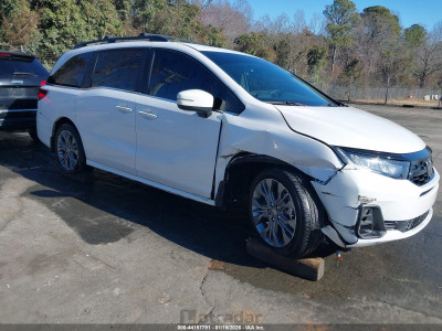 Honda Odyssey 2025 5FNRL6H82SB019276
