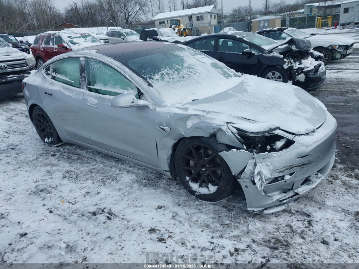 Tesla Model 3 2018 VIN 5YJ3E1EA3JF037455