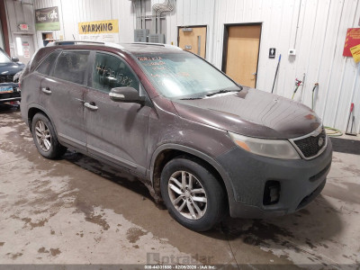 Kia Sorento 2014 5XYKT4A64EG467790