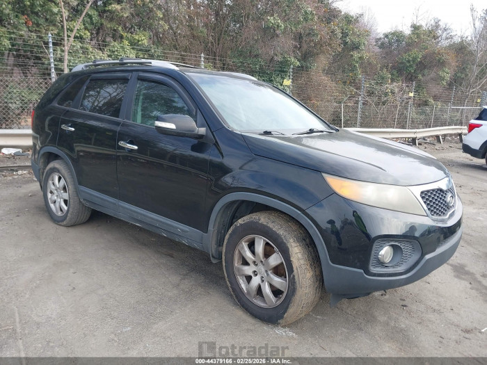 Kia Sorento 2011 VIN 5XYKT4A13BG106423