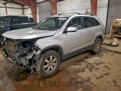Kia Sorento 2011 5XYKTCA15BG038295