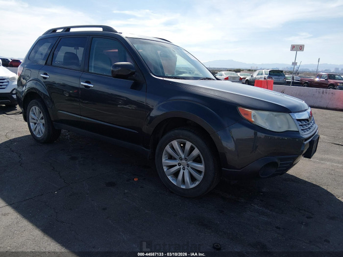 Subaru Forester 2011 VIN JF2SHADC9BH735951