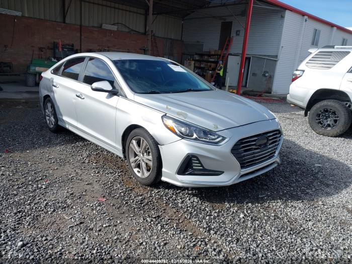 Hyundai Sonata 2018 VIN 5NPE34AF5JH680375