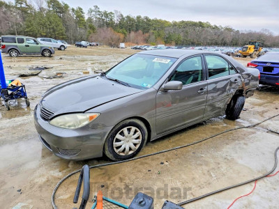 Toyota Camry 2005 4T1BE32K55U501780