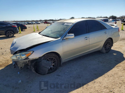 Toyota Camry 2002 JTDBE32K620023506