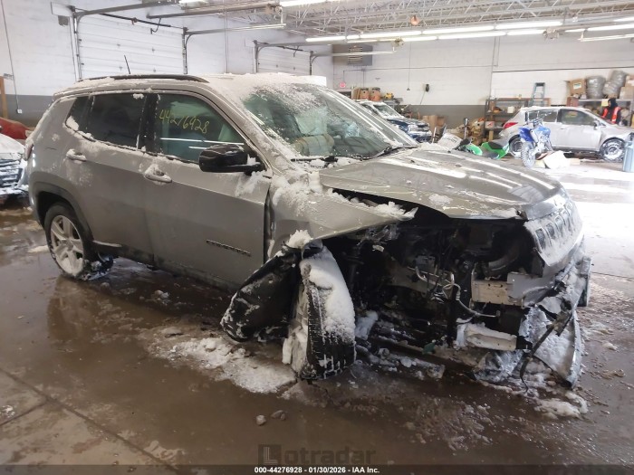Jeep Compass 2022 VIN 3C4NJDBB9NT135254