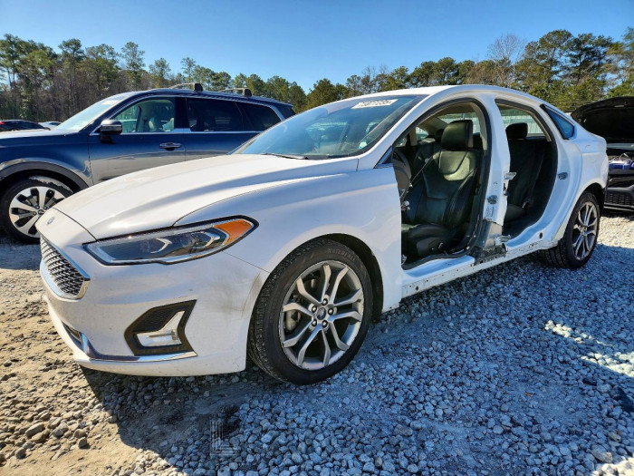 Ford Fusion 2019 VIN 3FA6P0RU6KR142003