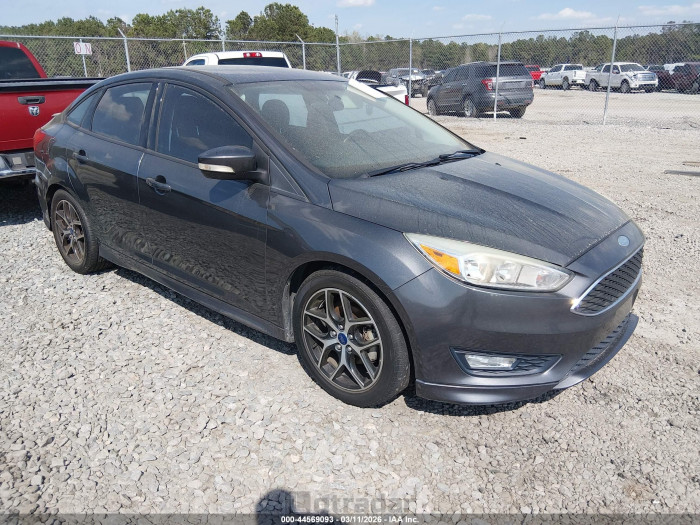 Ford Focus 2016 VIN 1FADP3F20GL385467