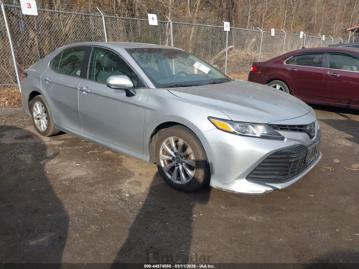 Toyota Camry 2018 VIN 4T1B11HK2JU547987