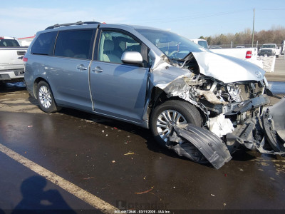 Toyota Sienna 2013 5TDYK3DCXDS372449