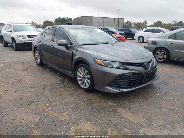Toyota Camry 2018 VIN 4T1B11HK1JU570192