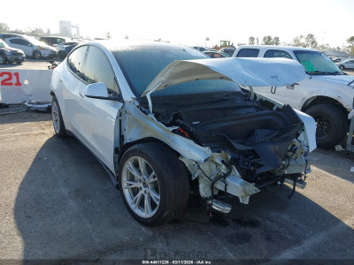 Tesla Model y 2023 7SAYGDEE5PF604636