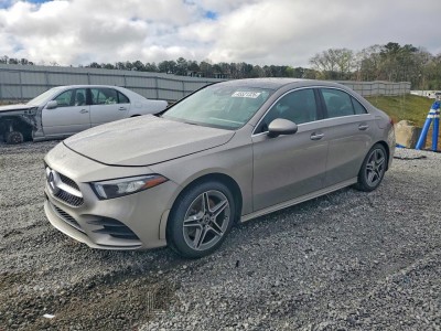 Mercedes-benz  2019 WDD3G4FB4KW004437