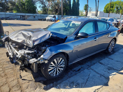 Nissan  2025 1N4BL4DV7SN403725