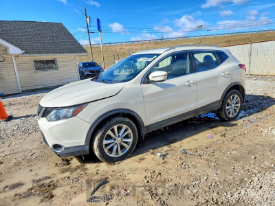 Nissan  2018 JN1BJ1CR2JW289339