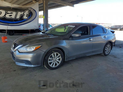 Nissan  2018 1N4AL3AP7JC175845