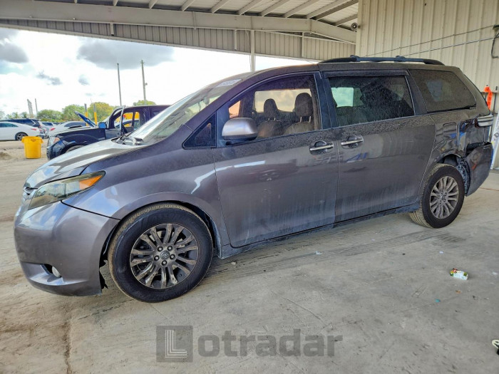 Toyota  2015 VIN 5TDYK3DC1FS597894