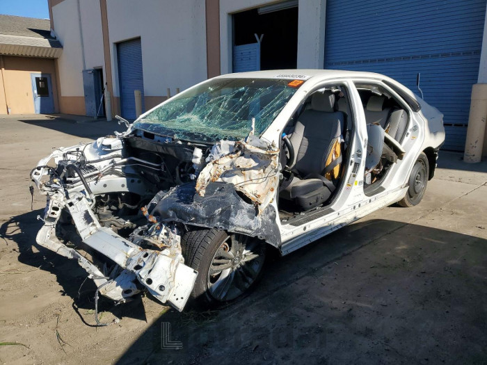 Toyota  2016 VIN 4T1BF1FK0GU121471
